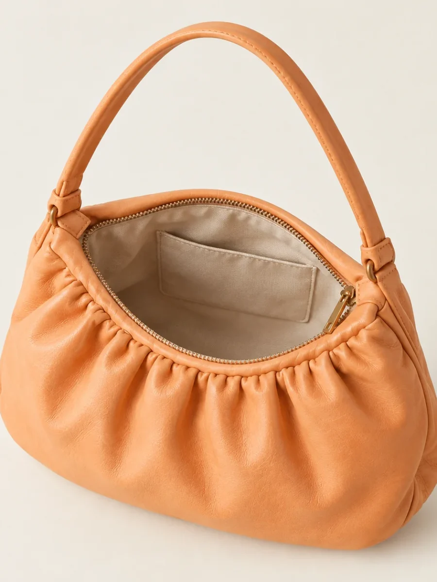 Arc Pouch Bag, detail