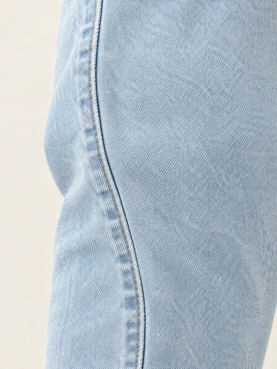 Cropped Arc Jean, detail