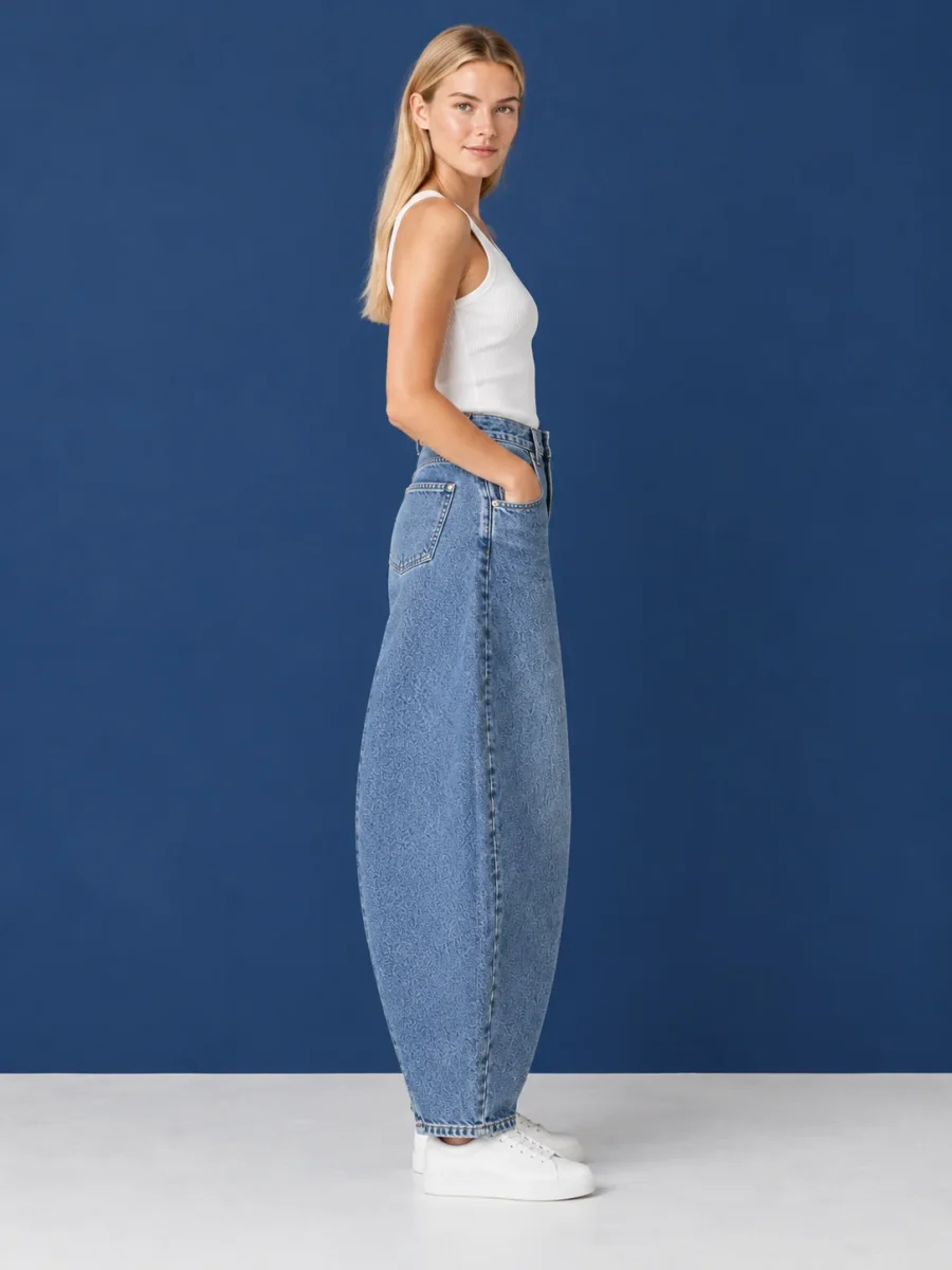 Horseshoe Jean, worn, side profile showing the arc